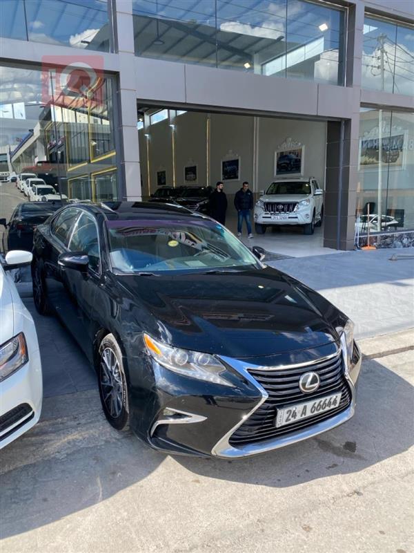 Lexus for sale in Iraq